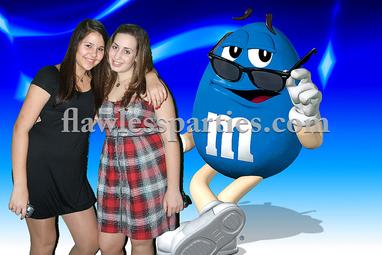 M & M Green Screen Photos